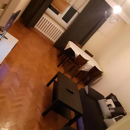 Apartment Apartament Chylonia